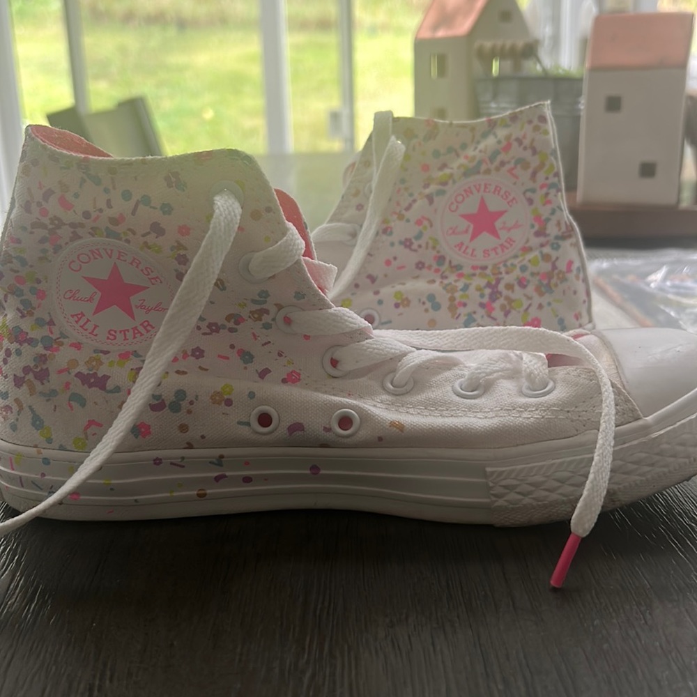 Confetti Splattered Limited Edition Converse. Size 4 Gem